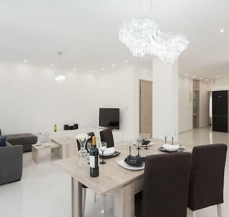 Despina'S Luxury Apt Downtown Heraklion  Exterior photo