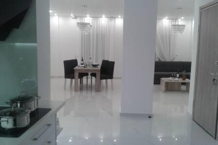 Despina'S Luxury Apt Downtown Heraklion  Exterior photo
