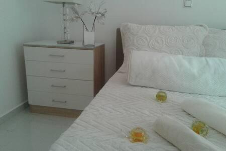 Despina'S Luxury Apt Downtown Heraklion  Exterior photo
